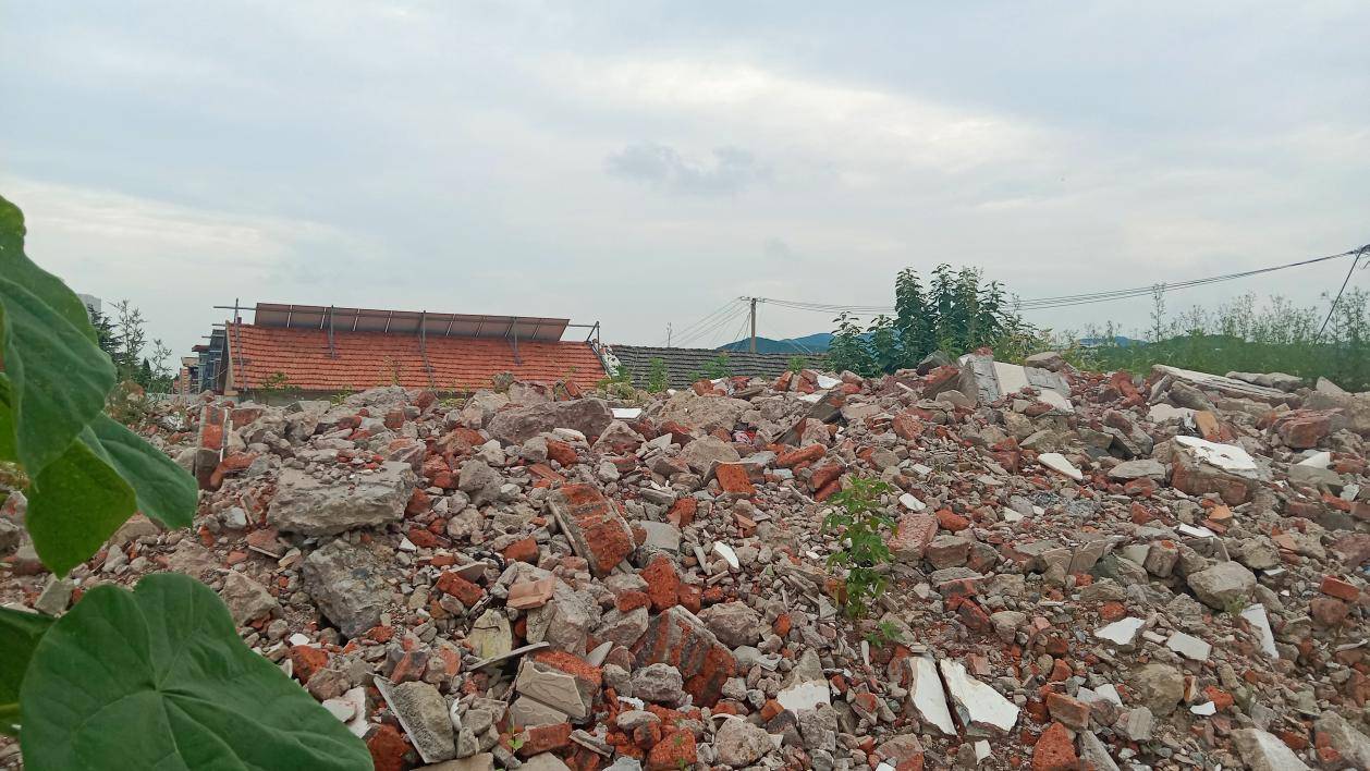 即墨区温泉街道:温泉近旁 勿染尘脏