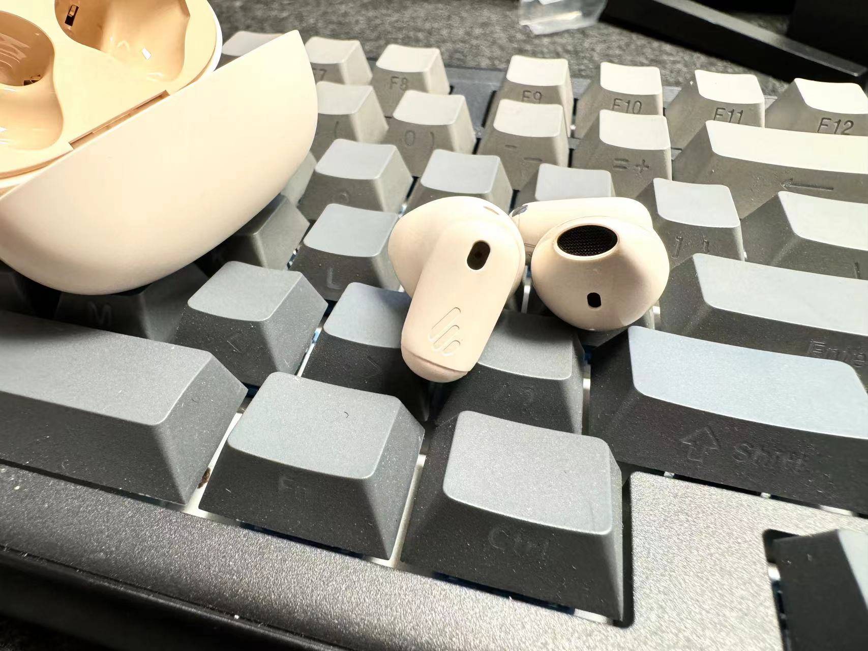 穷鬼打工人、学生党也能无痛拥有的无短板平价百元级漫步者耳机,性价比王者!