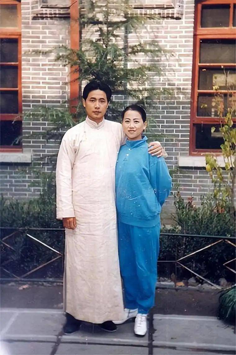 "伟人扮演者"王霙离世!知情人爆出死因,生前房子曾被同事撬走