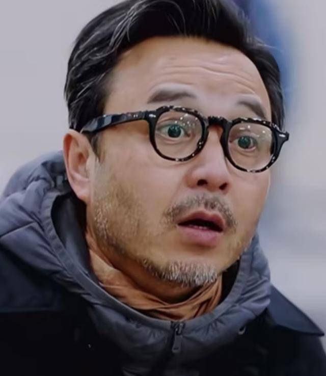 汪涵现身节目录制现场,网友感慨他怎么突然老了这么多?