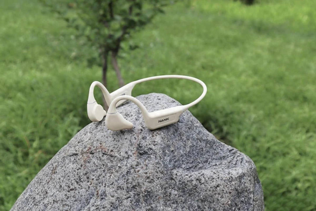 国庆出行装备运动耳机不能少！市面三款热销骨传导运动耳机对比