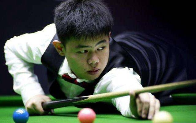 最新战报！中国斯诺克小将首胜 冠军PK暂时打平 2局3平