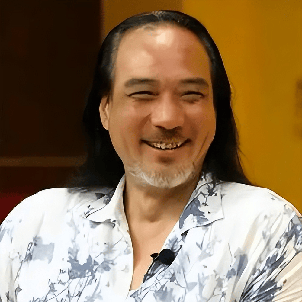 殉情?73岁徐少强突然离世,小30岁妻子难忍悲痛,守丧期间就走了