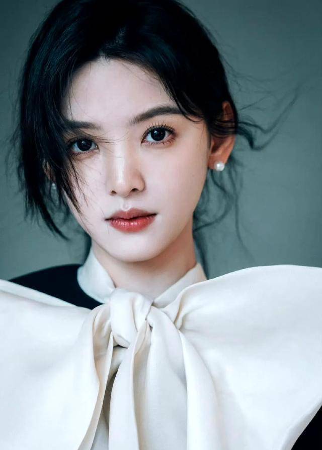 章若楠清新小花,楠朋友"终于改名字啦!