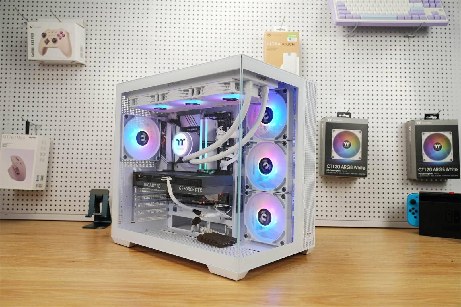 技嘉硬件赋能开学季，为学子们的未来插上科技的翅膀！