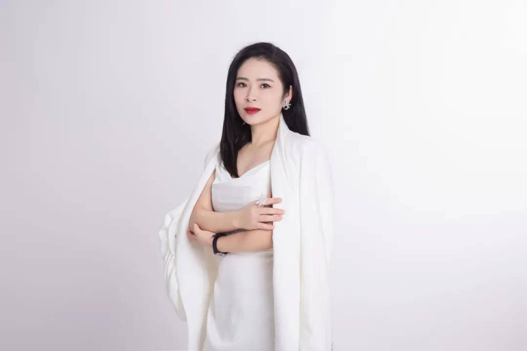 女性专访的简单介绍 女性专访的简单

先容
（女性访谈） 女性