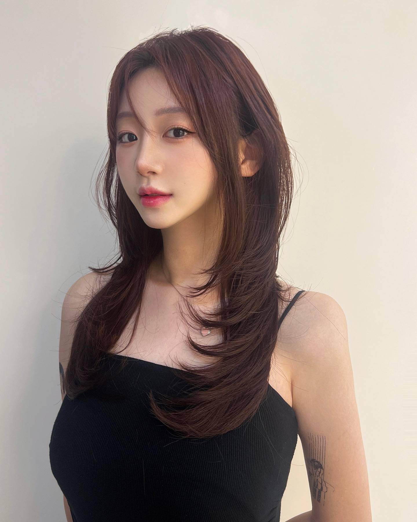 发型别乱剪边沿层次长发真不错好看显瘦颜值翻倍