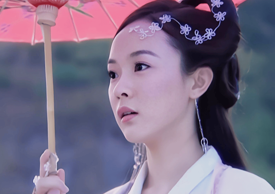 少年天子中的董鄂妃,欢天喜地七仙女中的小七.