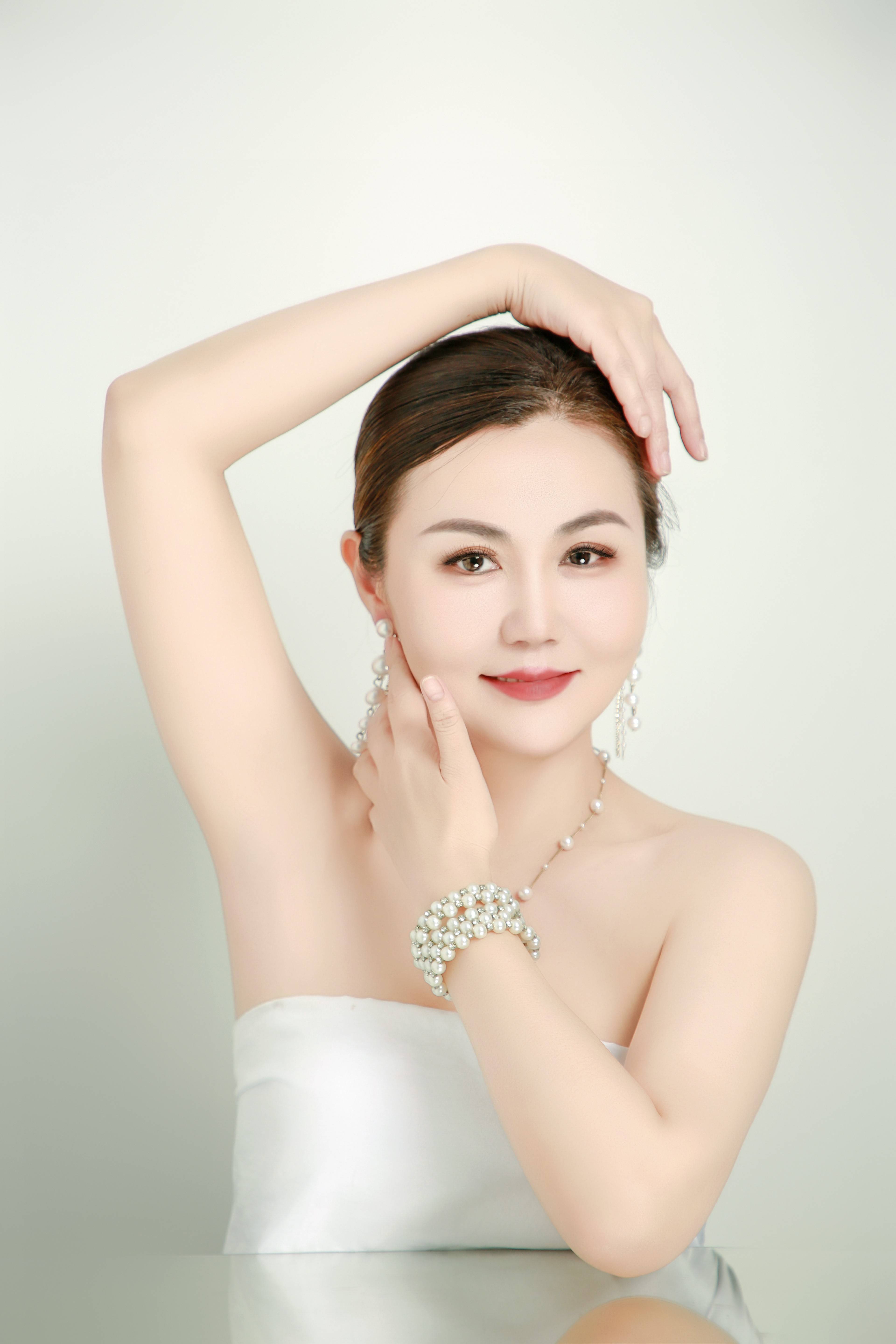 魅力女模特格格——精彩绽放