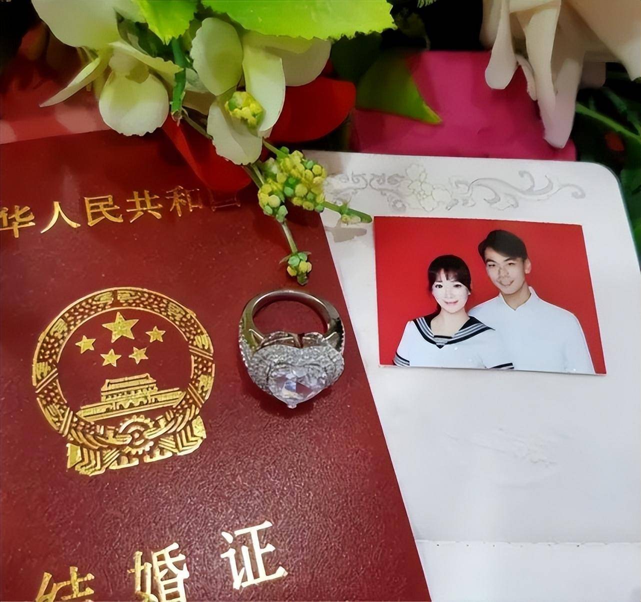 两次被爆私密照,尺度堪比阿娇,嫁小9岁丈夫后,49岁她乐不可言