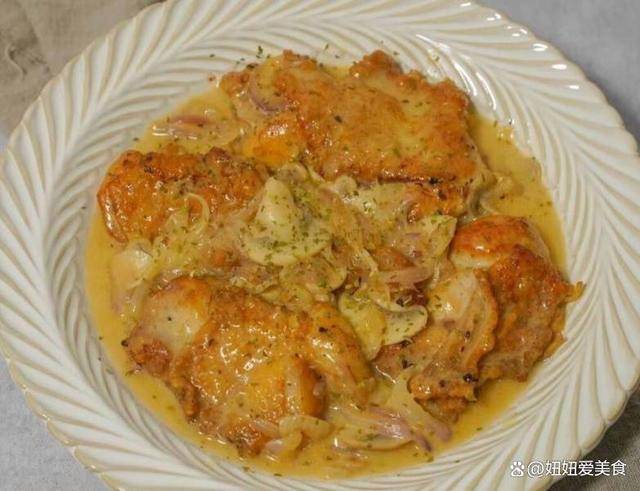 金黄酥脆法式菌菇烩鸡,白葡萄酒提味,美味难挡!