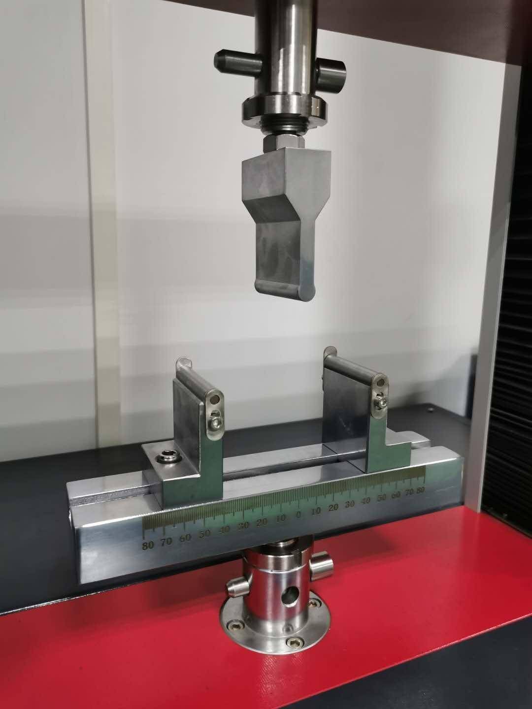 3,试验条件样品名称:板材试验温度:室温试验类型:三点弯曲试验速度