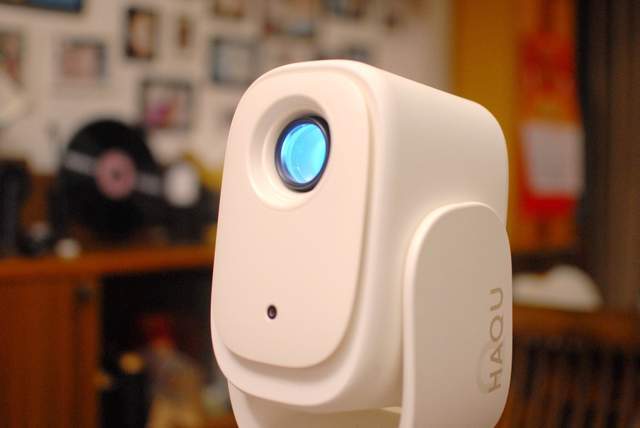 百元投影新标杆,亮度秒杀千元机,哈趣Q1云台投影仪值得拥有