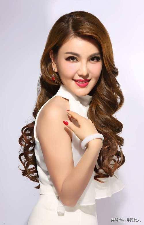 "出道走红,成为央视宠儿,被揭穿真面目后现状惊人_乌兰图雅_歌曲_托娅