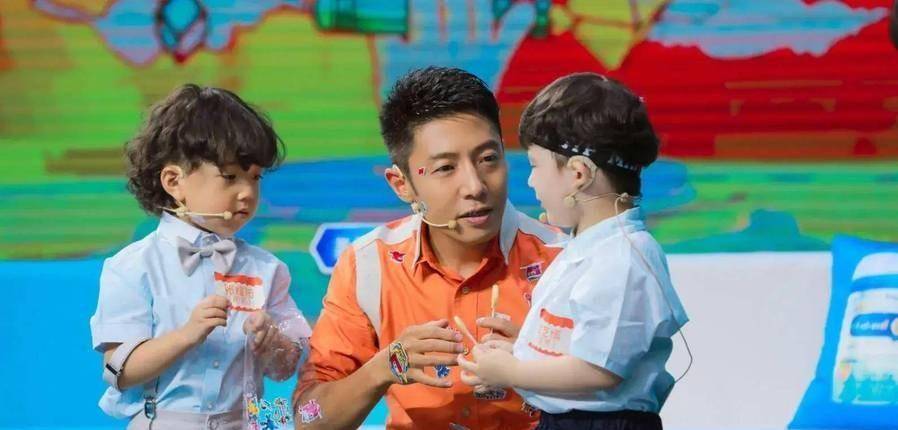 撒贝宁评论留学 撒贝宁评论留学