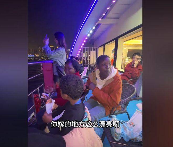 非洲媳妇rose家人来中国,住女儿大别墅很开心,却被卫生间惊呆了