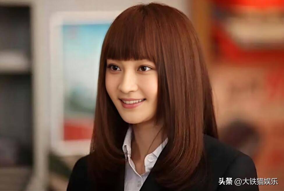 姚笛的事业并没有立即溃败,她先后参与过《择天记》《剑王朝》等剧的