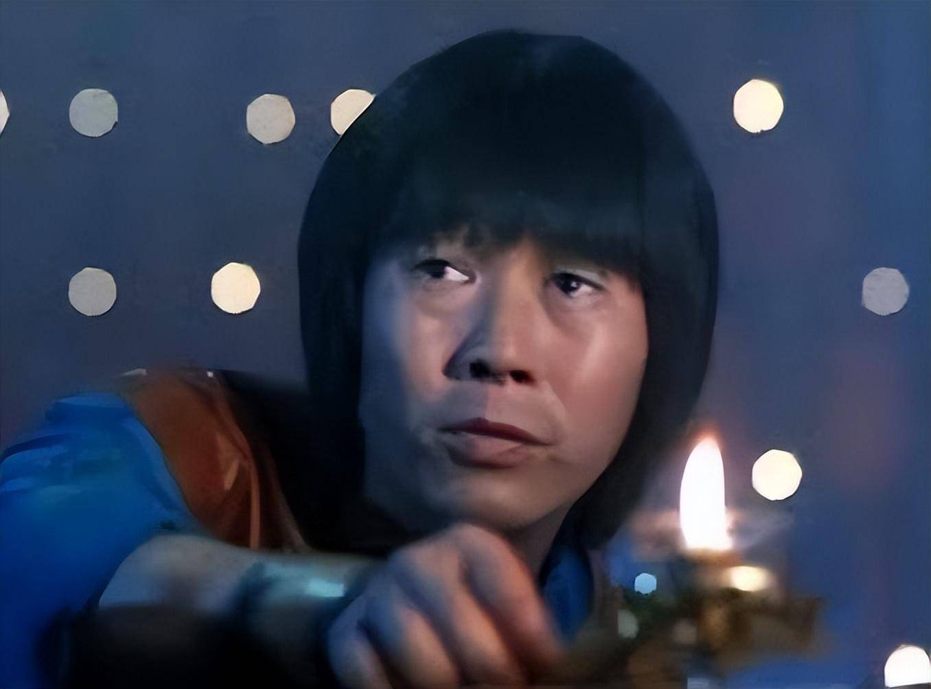 77岁许冠文:三弟许冠英一生自卑,我难辞其咎_才华_电影_兄弟俩