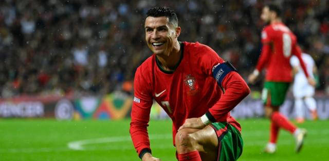 c罗倒挂金钩!葡萄牙5-1大胜波兰,小组第一晋级!