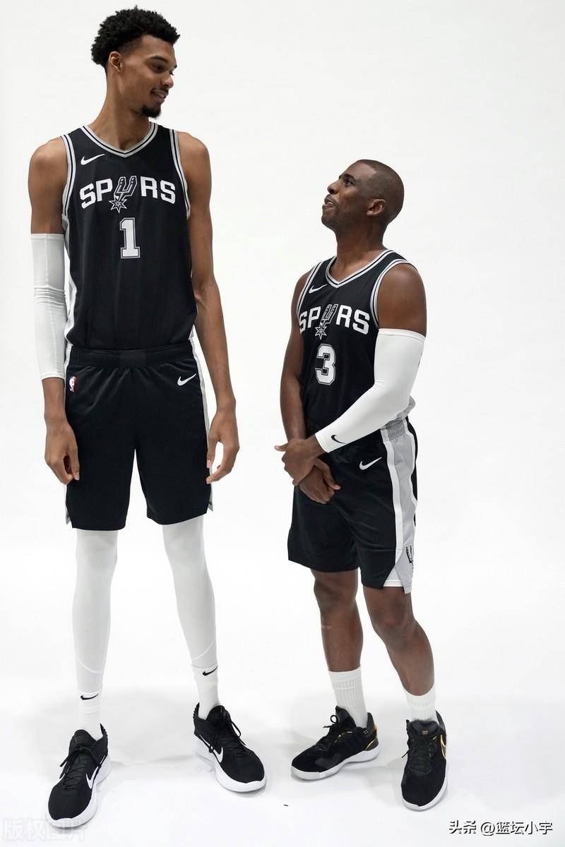 保罗生涯数据大揭秘:生涯拿22423分,总助攻12008次历史第3!