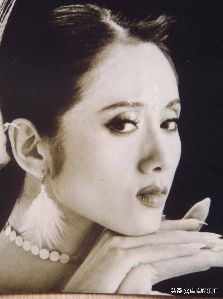 万万没想到,65岁"丁克"了22年的杨丽萍,如今成了人生赢家!