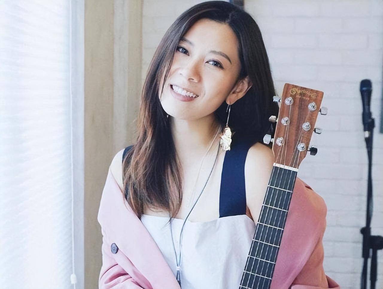 爷爷是元帅,父亲是商界大佬_叶晴晴_音乐_叶选廉