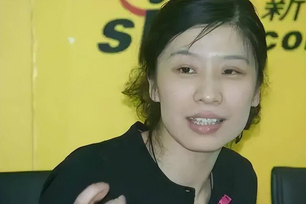 "星二代"影帝廖凡,妻子是周星驰的左膀右臂_表演_电影_霍昕