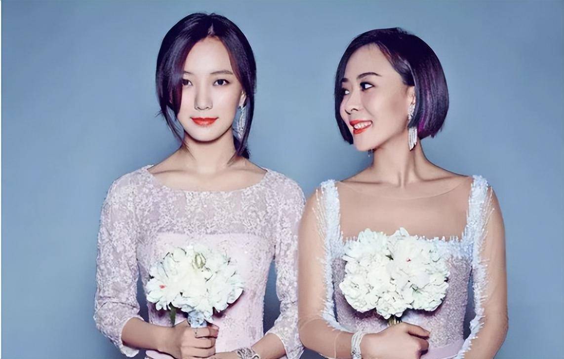 就这样,她成了黄圣依,贾乃亮的同班同学.