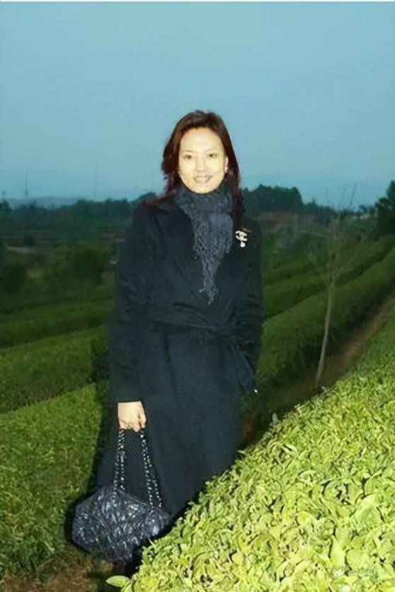 与香港商人刘希泳的邂