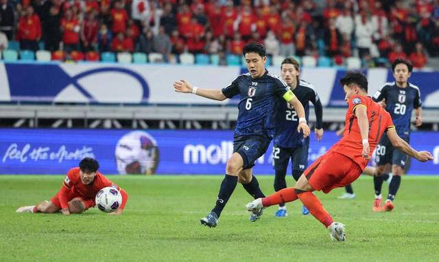 国足主场迎战亚洲第四，武磊伤愈回归，新归化球员或加盟大有可能