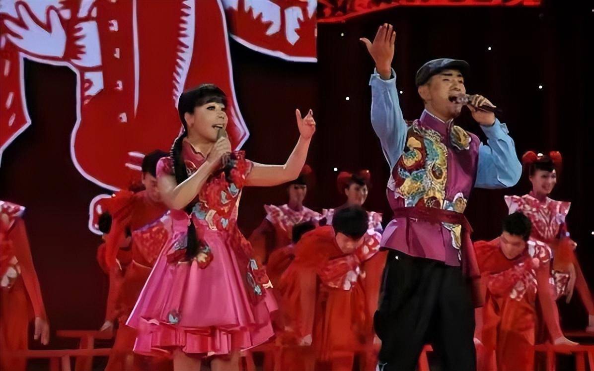 四位星光大道歌手:有人落魄有人离婚,还有人欠债百万街边卖菜