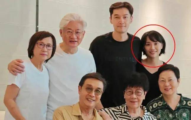 胡歌最难忘的初恋,竟因妈妈反对而分手?