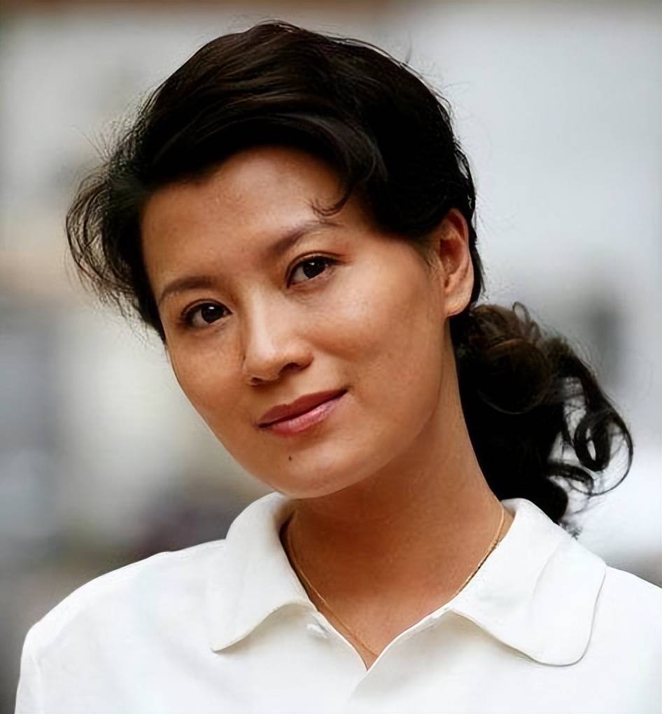 演员史兰芽:嫁大13岁的李幼斌,饭全是她做,现在她还好吗?