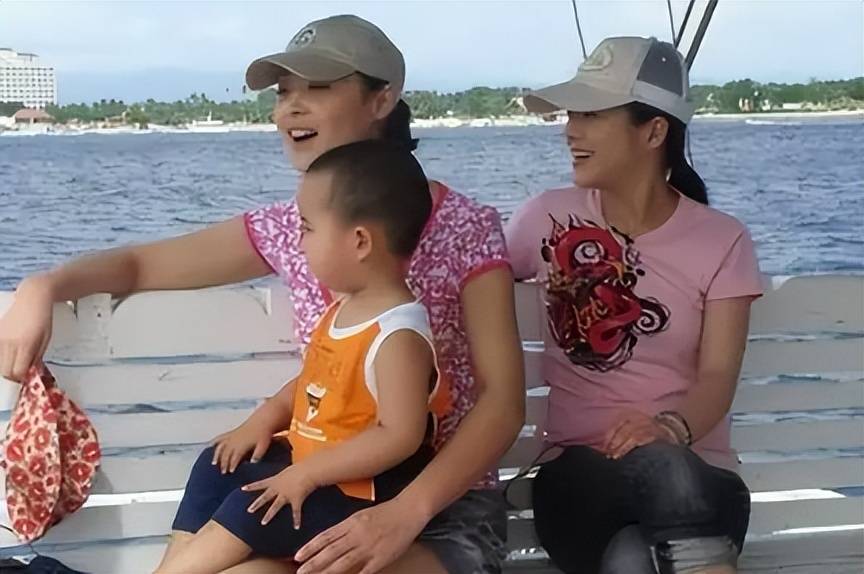 半路夫妻靠不住,刘蓓三婚再嫁前任张建,两度成为张若昀的后妈