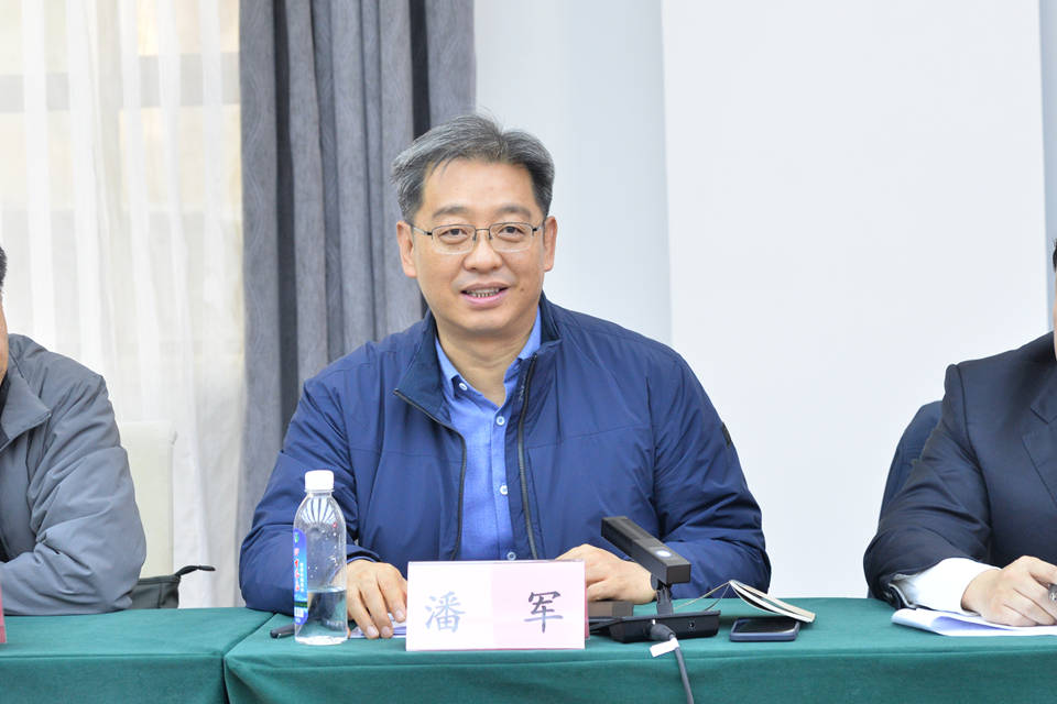 青岛农业大学党委书记潘军带队赴新疆喀什和兵团十二师调研