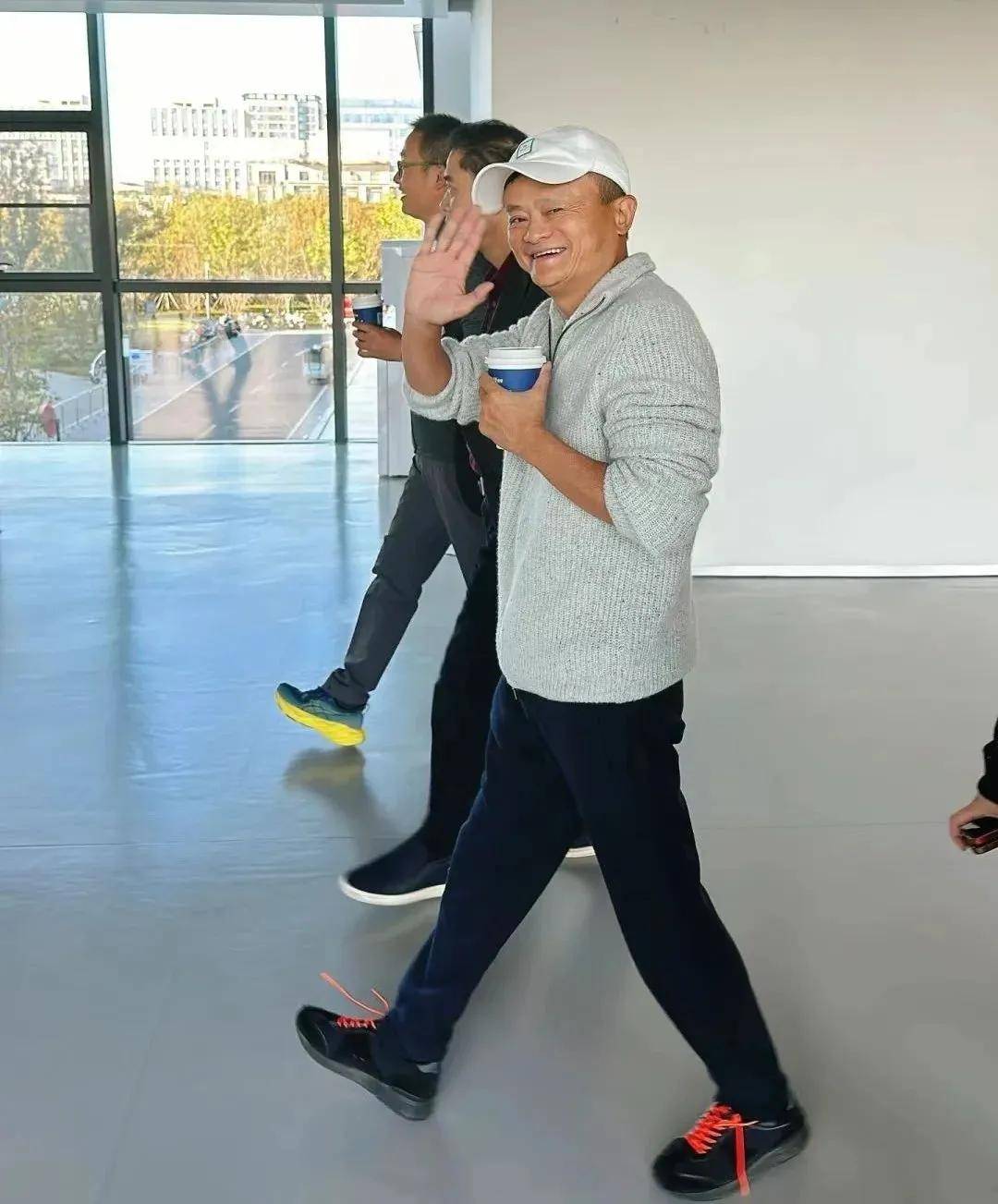 马云现身，蒋凡回归，阿里正在酝酿大动作......_搜狐网