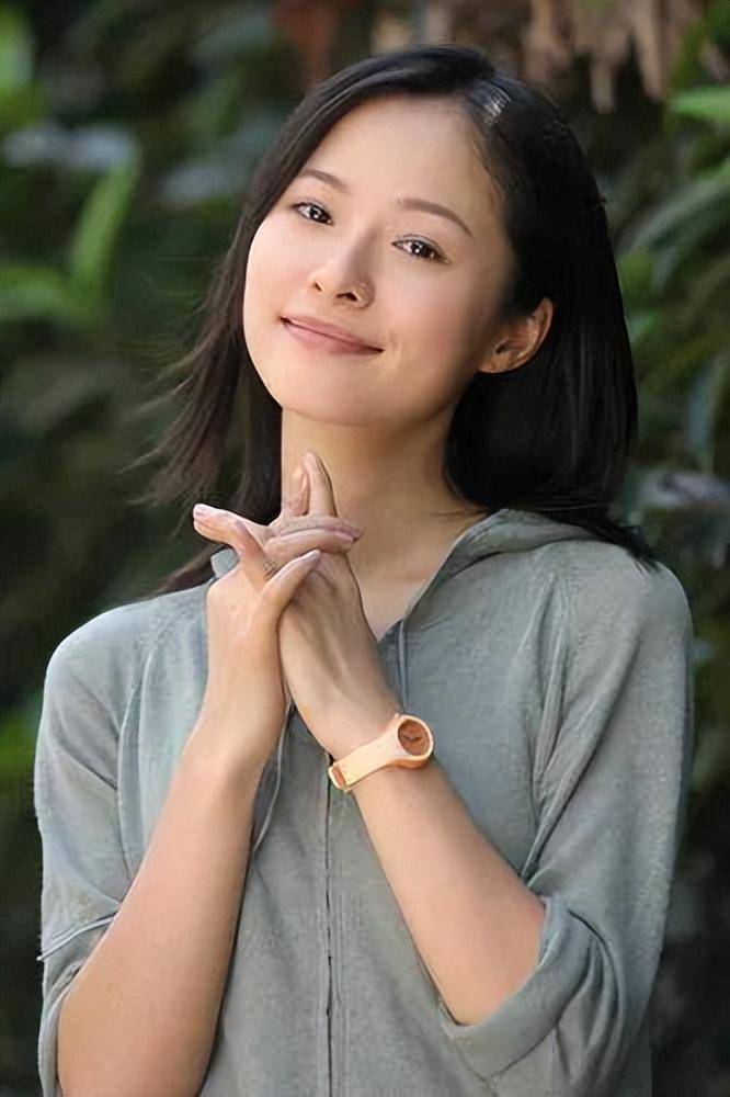 "文艺女神"江一燕:身为演员酷爱拍照,从小展露惊人舞蹈天赋