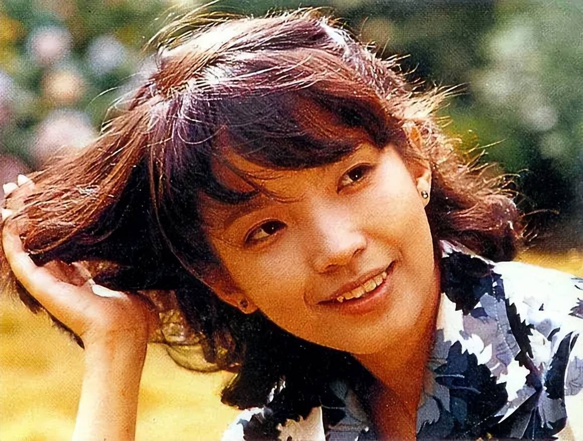 孙海英:养张丰毅不要的儿子,娶嫁人3次的吕丽萍,傻人有傻福!