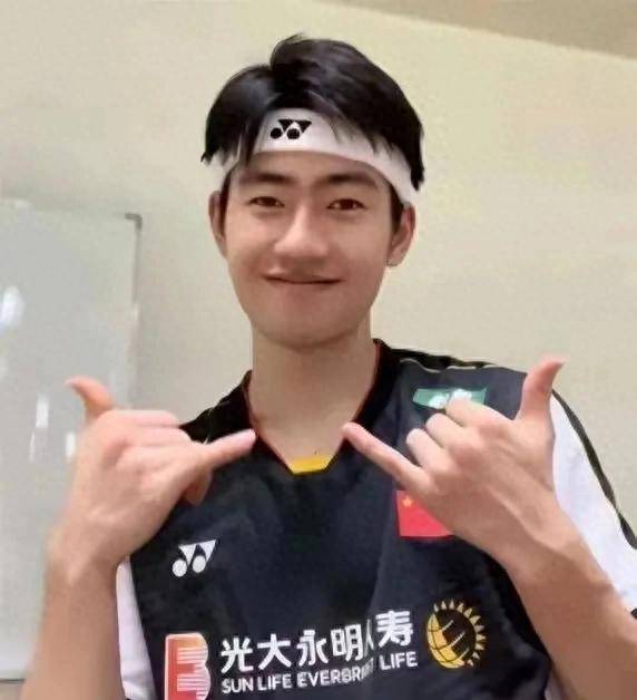 钱天一：国乒女神恋爱牵手照曝光！钱天一王昶“金童玉女”秀浪漫_爱情_比赛_感情