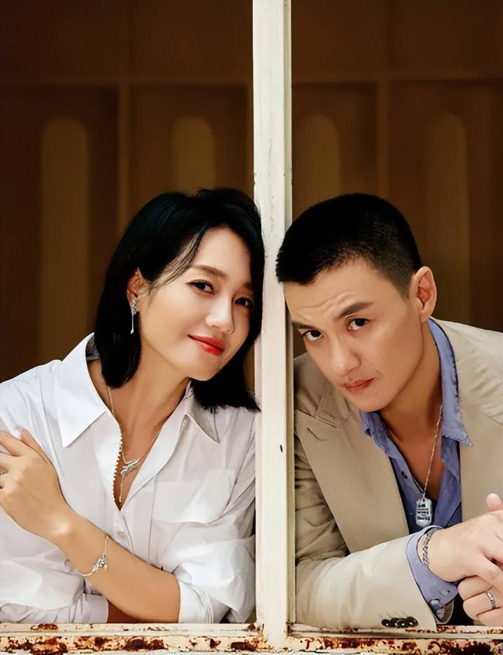 朱丹被闺蜜骗1600万,使得朱丹倾家荡产,还好周一围一直在身边.