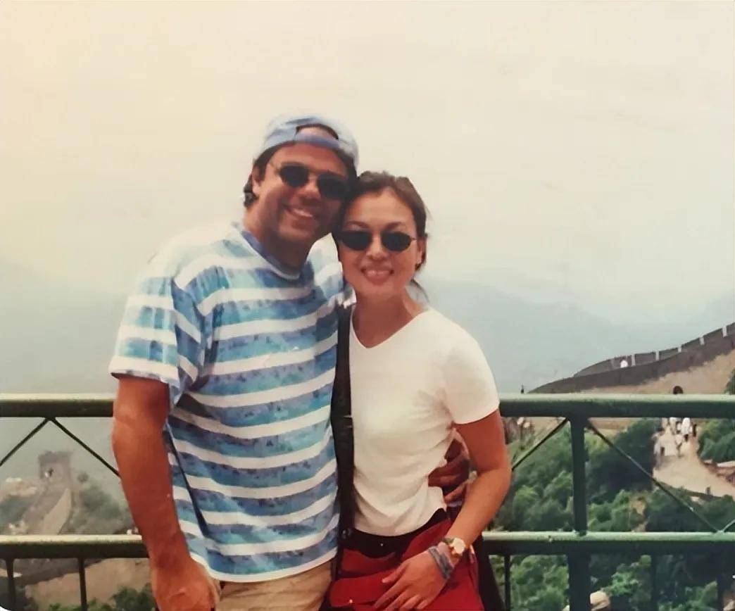 巩俐"对手"史可:二婚嫁大9岁瑞士银行巨富,如今60岁婚姻幸福