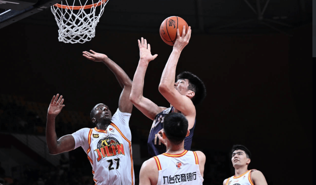 159+136+124+121！CBA最疯狂飙分之夜：这一幕姚明看到了吗？