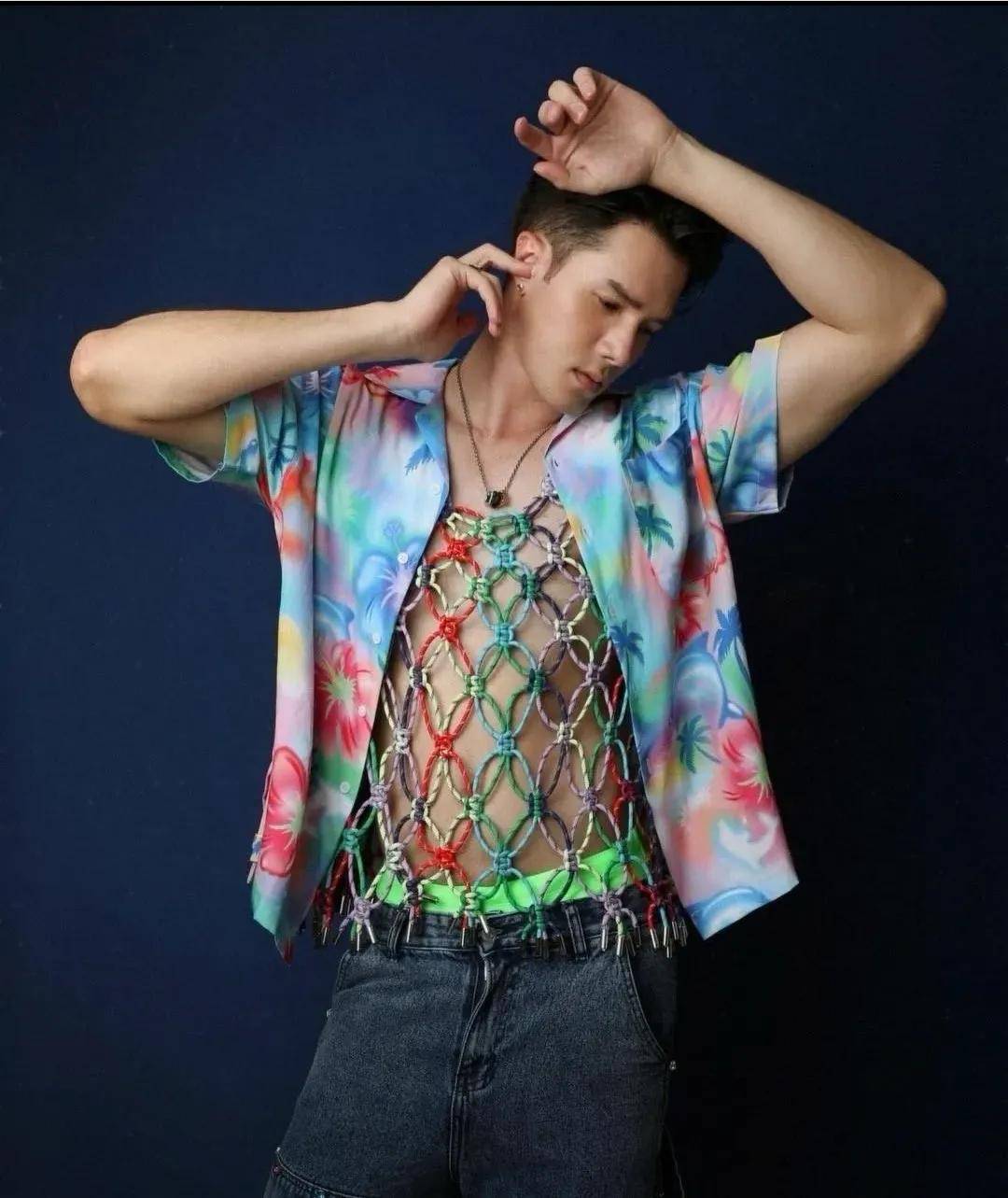 泰国混血男星mik与东家7台续签2年合约,明年2月自家新餐厅要开业