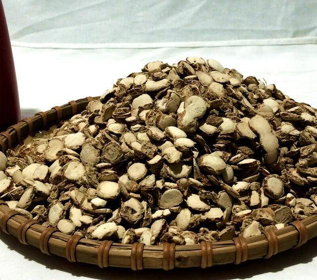 山奈和沙姜的区别,同一种植物的不同称呼