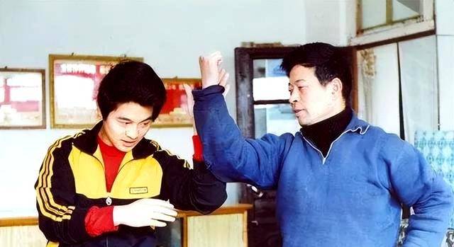 时隔33年,分道扬镳的李连杰和黄秋燕,终于迎来了各自的结局!