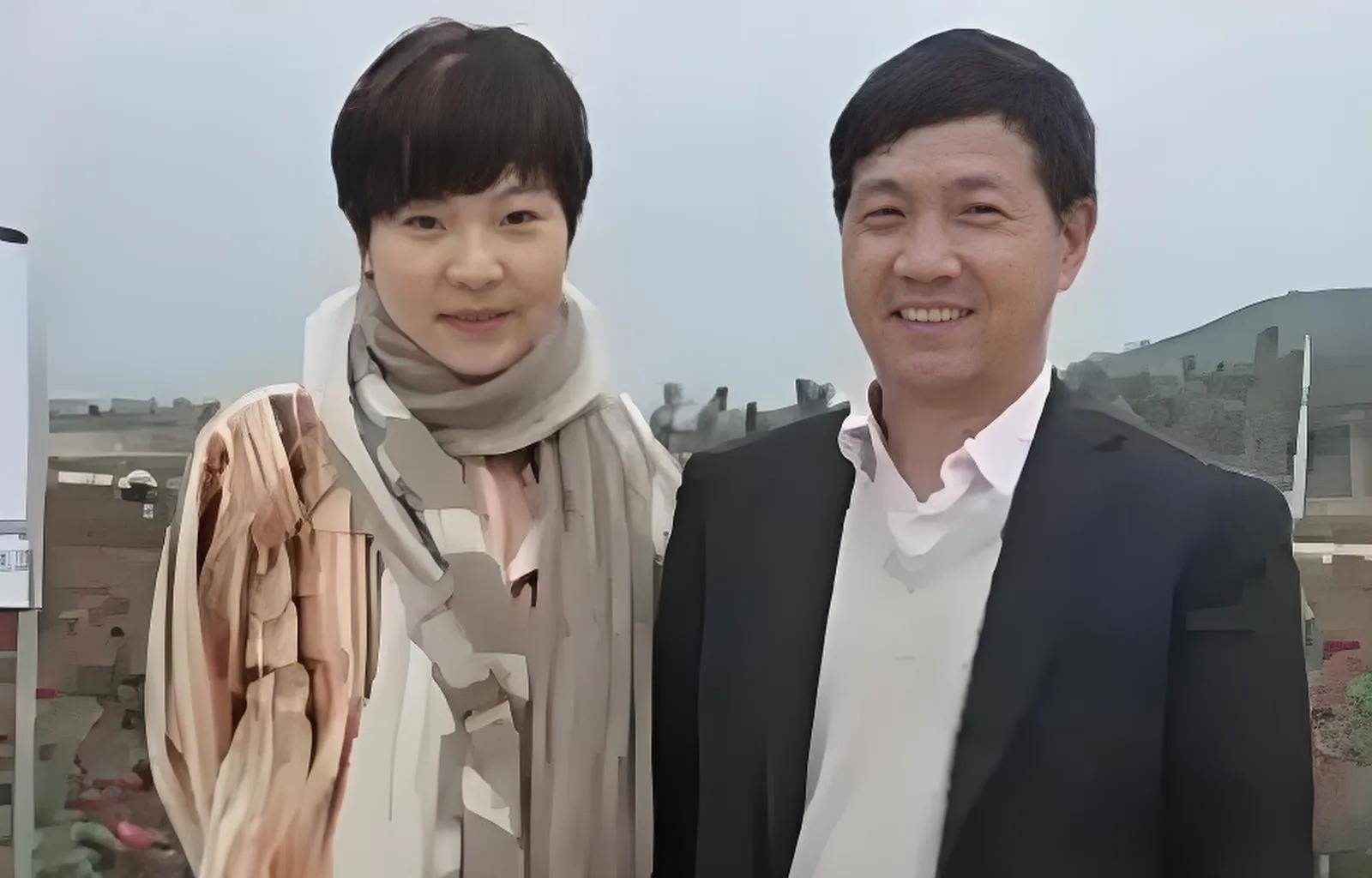 在家庭生活中,胥午梅可是个温柔贤惠的妻子