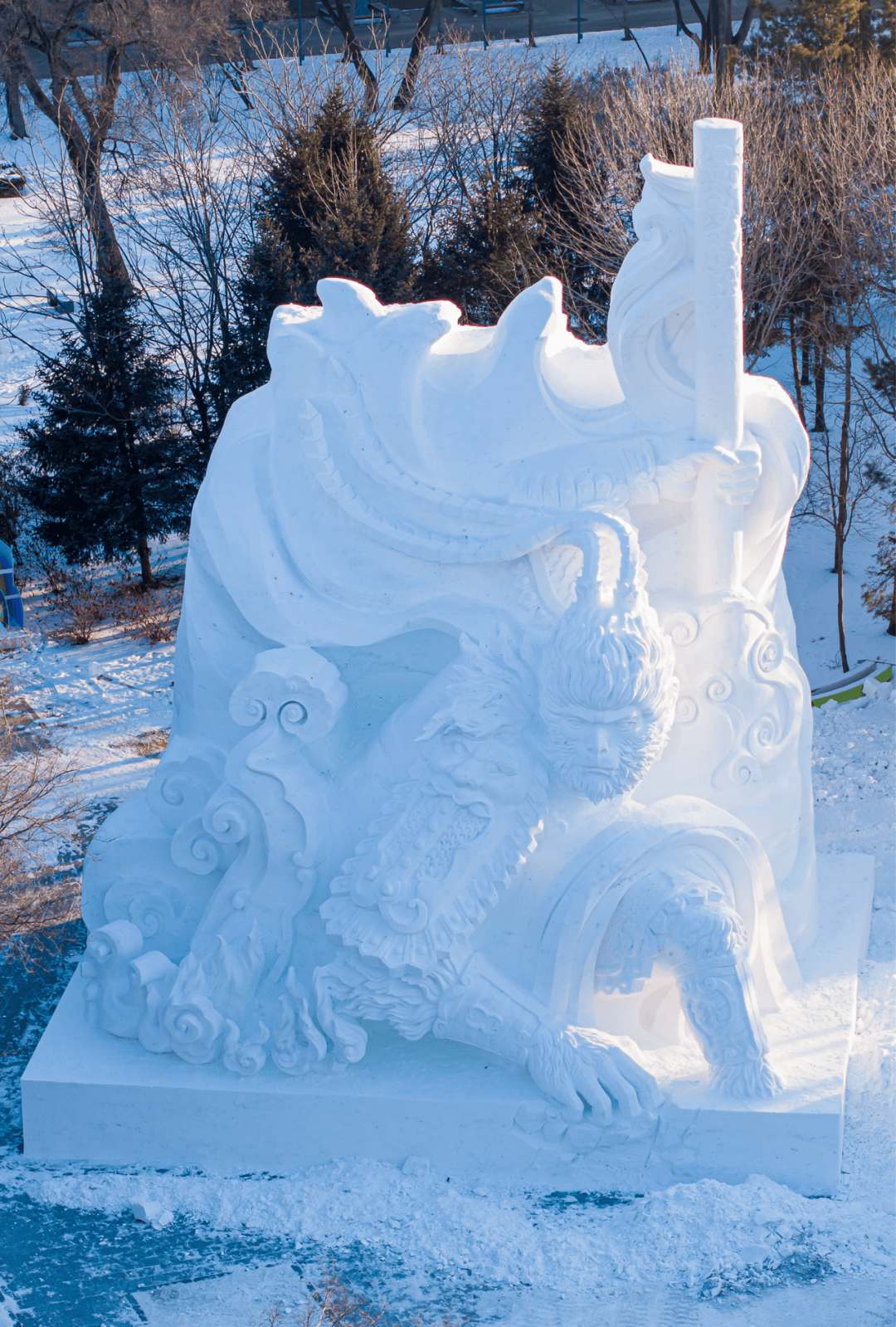 雪雕狮子图片