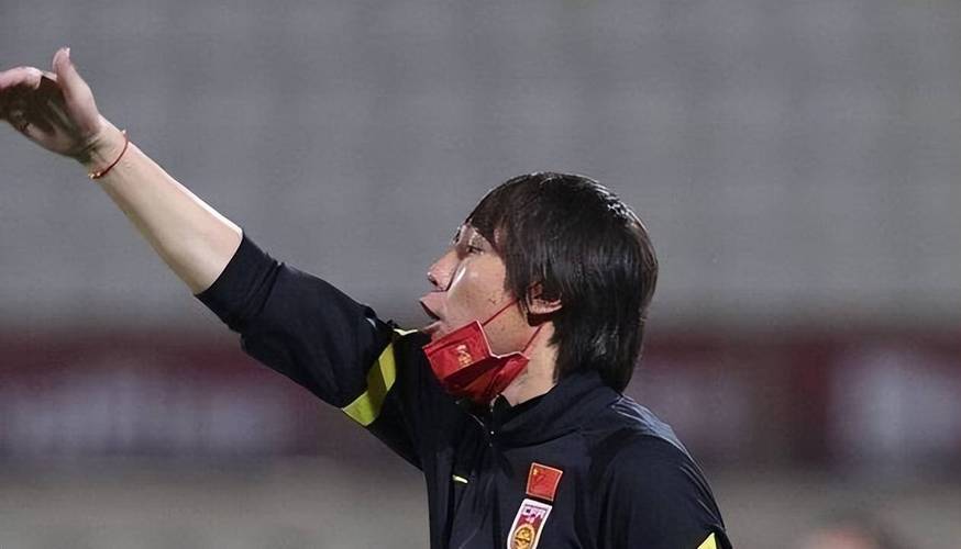 年轻的李铁也自认为自己不差,他想要用另一