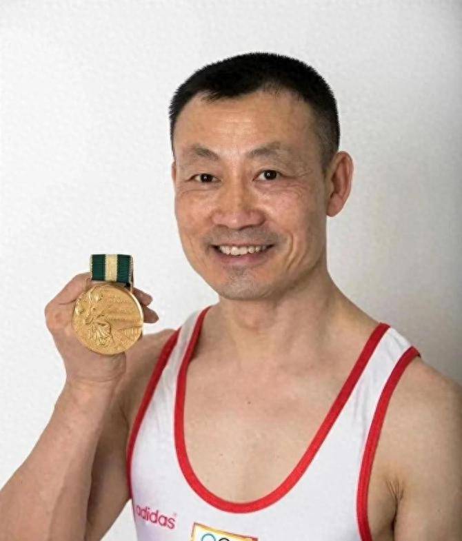 李东华故事揭秘:中国起步,瑞士登顶,命运波折却梦想不息!