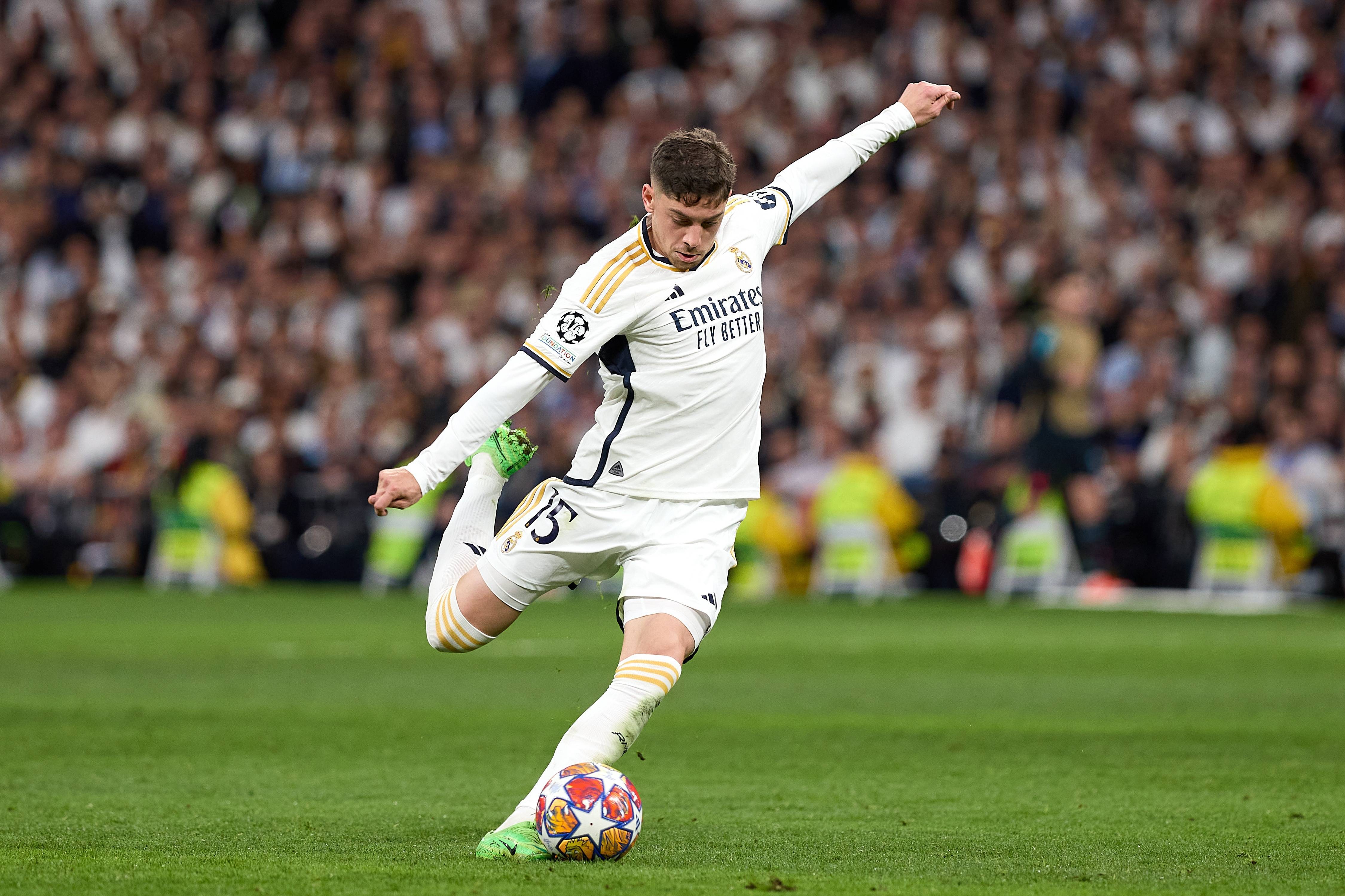 九游体育app-高位逼抢vs防守反击，哪种战术更适应当代足球？的简单介绍